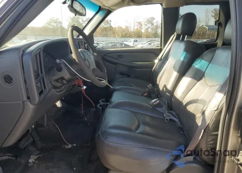 2003 Chevrolet Silverado C1500 from USA, damaged, VIN 2GCEC19V731321298